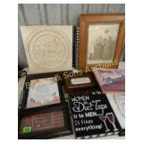 GROUP OF ASSTD WALL DECORATIONS