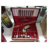 TRAY OF ASSTD FLATWARE