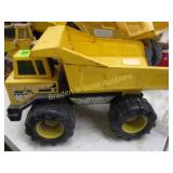 VINTAGE TONKA DUMP TRUCK
