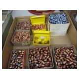 BOX OF ASSORTED RELOADING BULLETS