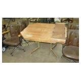 CONTEMPORARY DINING TABLE WITH 4 CHAIRS AND LEAF