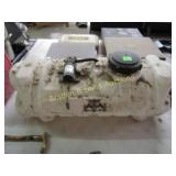 USED 15 GAL PLASTIC TANK