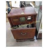 VINTAGE AM RADIO