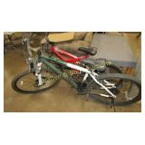 GROUP OF 2 USED MOUNTAIN BIKES