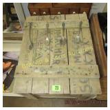 VINTAGE QUAKER OATS  WOODEN ADVERTISING