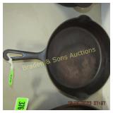 VINTAGE #9 GRISWALD CAST IRON FRYING PAN