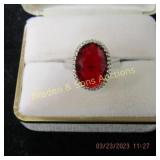 LADIES STERLING SILVER AND RUBY RING SIZE 7