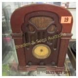 VINTAGE THOMAS AM RADIO