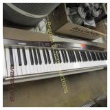 USED CASIO ELECTRIC KEYBOARD. MISSING CORD