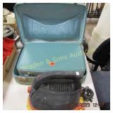 GROUP OF VINTAGE SUITCASES AND ONE SHOPVAC