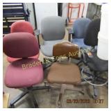 GROUP OF 6 USED OFFICE CHAIRS