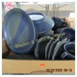 BOX OF DISHES