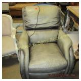 USED LIFT CHAIR
