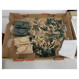 GROUP OF VINTAGE TOY SOLDIERS AND TANKS