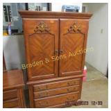 CONTEMPORARY ENTERTAINMENT CENTER