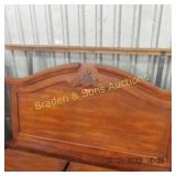 CONTEMPORARY QUEEN SIZE BED FRAME.