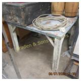 USED WOODEN OUTDOOR TABLE