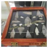 GROUP OF 19 AUTHENTIC NATIVE AMERICAN ARTIFACTS