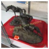 TRAY OF ASSTD WESTERN DECORATIONS