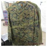 VINTAGE US MARINE SHIRT AND PANTS SIZE MED