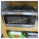 USED MICROWAVE