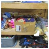 GROUP OF ASSTD STUFFED ANIMALS AND DECORATIONS