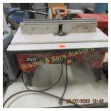 USED SKIL ROUTER WITH TABLE
