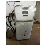 VINTAGE AO SMITH GAS PUMP