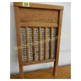 ANTIQUE WASH BOARD