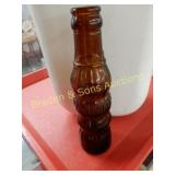 GROUP OF 24 7 OXZ UNCLE JO bOTTLES IN CARRYING