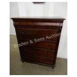 LIKE NEW CHEST OF DRAWERS