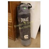 USED EVERLAST PUNCHING BAG