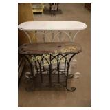 GROUP OF 2 VINTAGE PLANT STANDS/TABLES