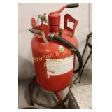 USED CENTRAL PNEUMATIC 20 LB SAND BLASTER.