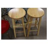 GROUP OF 2 BARSTOOLS AND 2 CHAIRS