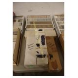 GROUP OF VINTAGE BASEBALL CARDS.