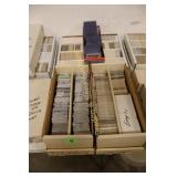 GROUP OF VINTAGE BASKETBALL CARDS.