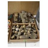 GROUP OF TWO BOXES OF VINTGE DOORS KNOBS