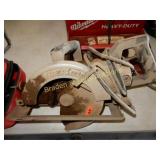 USED BLACK & DECKER CIRCULAR SAW IN