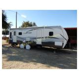USED 2016 ZINGER 27RL BY CROSSROADS TANDEM