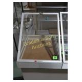 USED 17" X 22" ALUMINUM TABLE TOP DISPLAY CASE.
