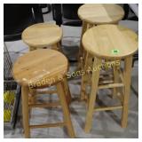 GROUP OF 4 STOOLS.
