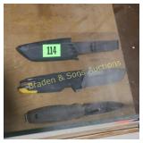 GROUP OF 2-8" FIXED BLADE KNIVES, ONE HAS SHEATH.