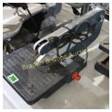 USED SCROLL SAW IN WORKING ORDER.