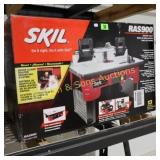 NEW SKIL MODEL RAS900 ROUTER TABLE.