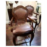 GROUP OF 2 LIKE NEW SWIVEL BARSTOOLS