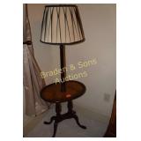 CONTEMPORARY END TABLE WITH BUILT IN LAMP