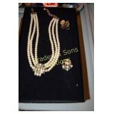 HEIDI DAUS NECKLACE AND RINGS