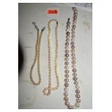 GROUP OF 3 CULTURED PEARLS