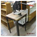 METAL TABLE WITH PRESS